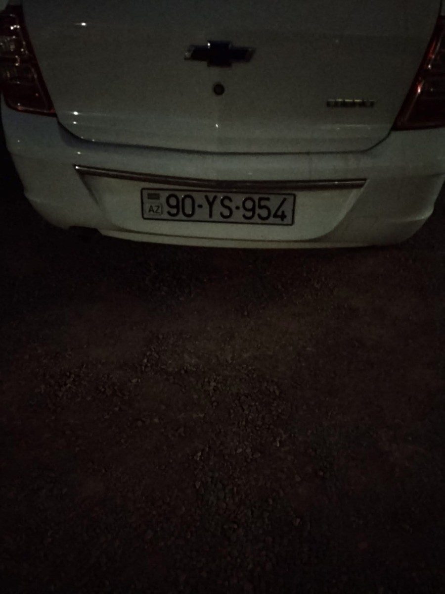 90-YS-954 nömrəsi itib